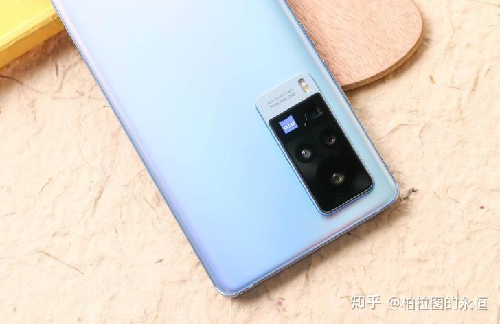 相比之下,输给vivo x60pro 的三星s20ultra虽然拥有与同款处理器以及