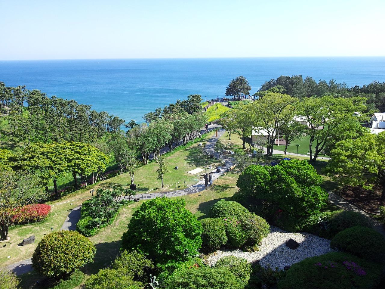 4. 水岸企业总部