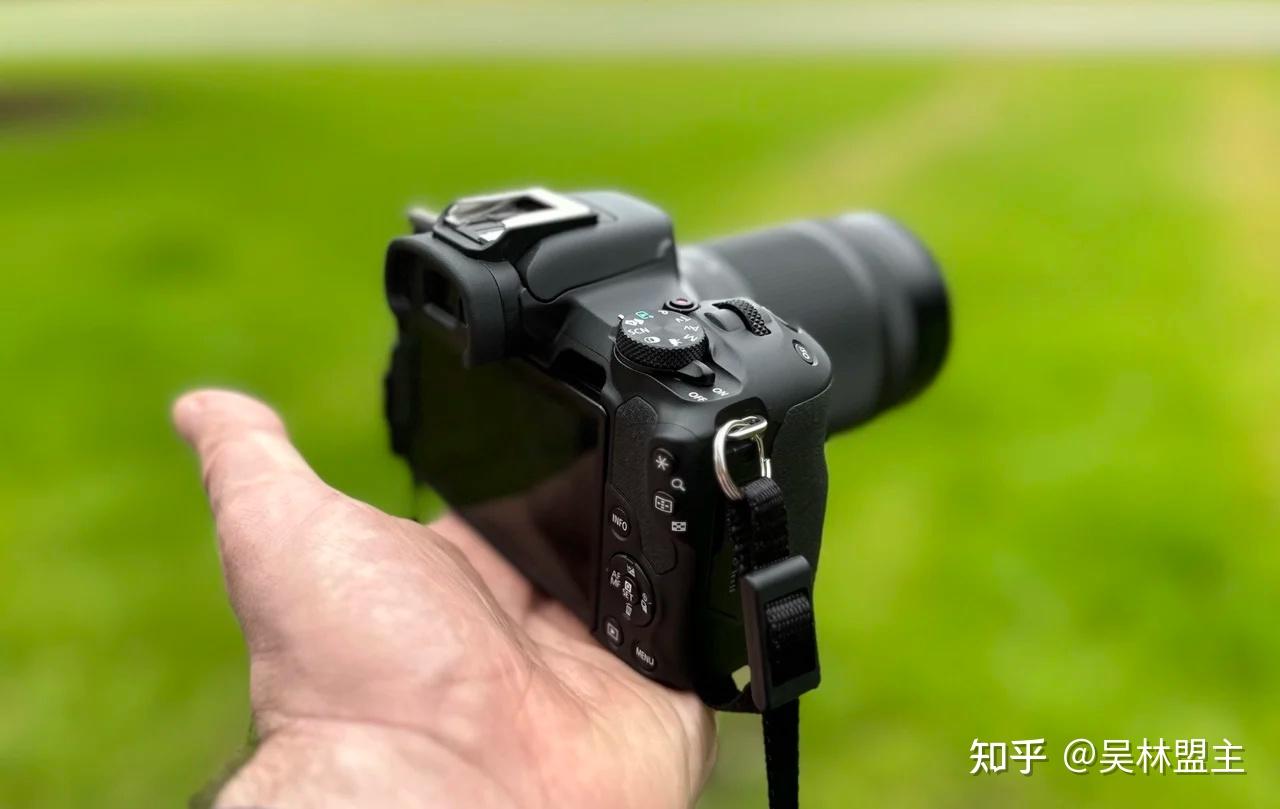 佳能EOS R50 评测：构建更好的初学者相机（2024年11有更新）