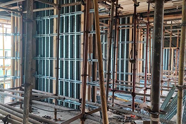 剪力墙模板方钢背楞怎么使用?