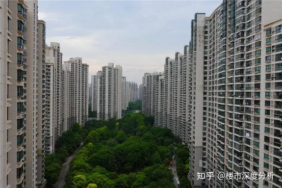 上海最大的小区,价格“绷不住”了! - 知乎