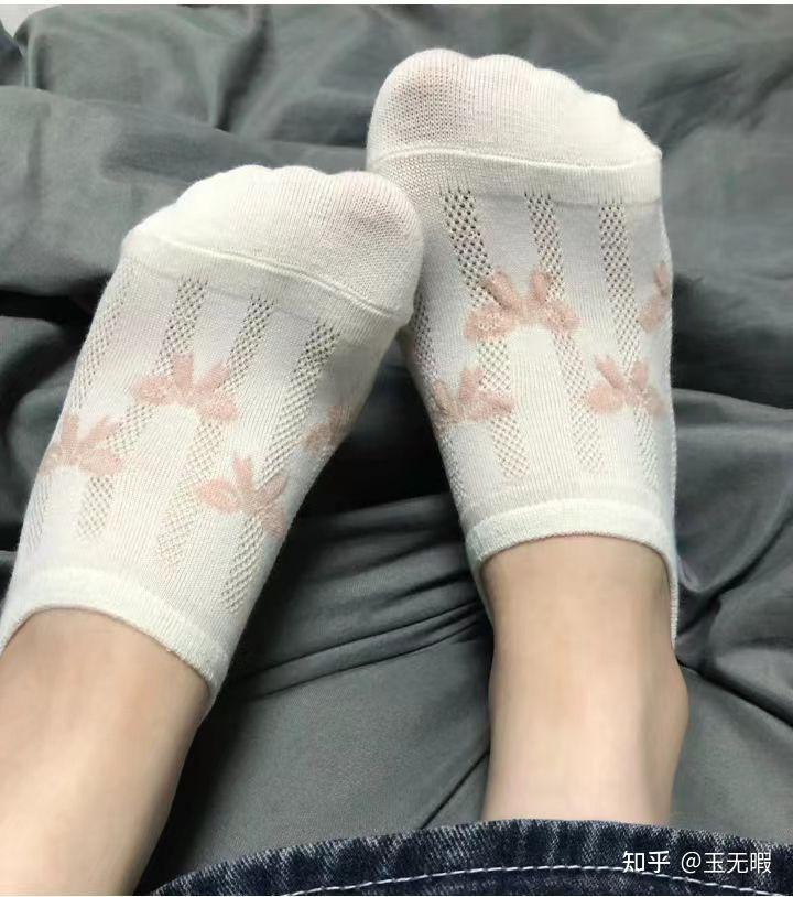 为什么那么多男生喜欢女生的袜子? - 知乎