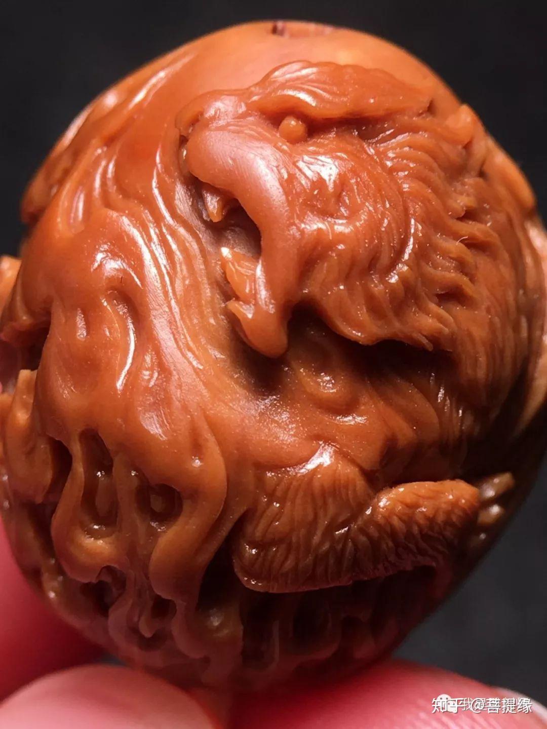 我是雕刻师冯伟四象八卦橄榄核手串风格独特雕工细腻