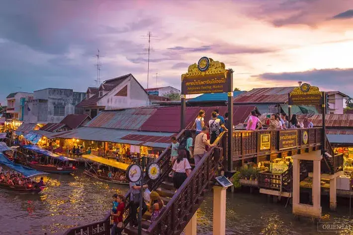 揭秘泰国9大水上市场铁道市场的魅力