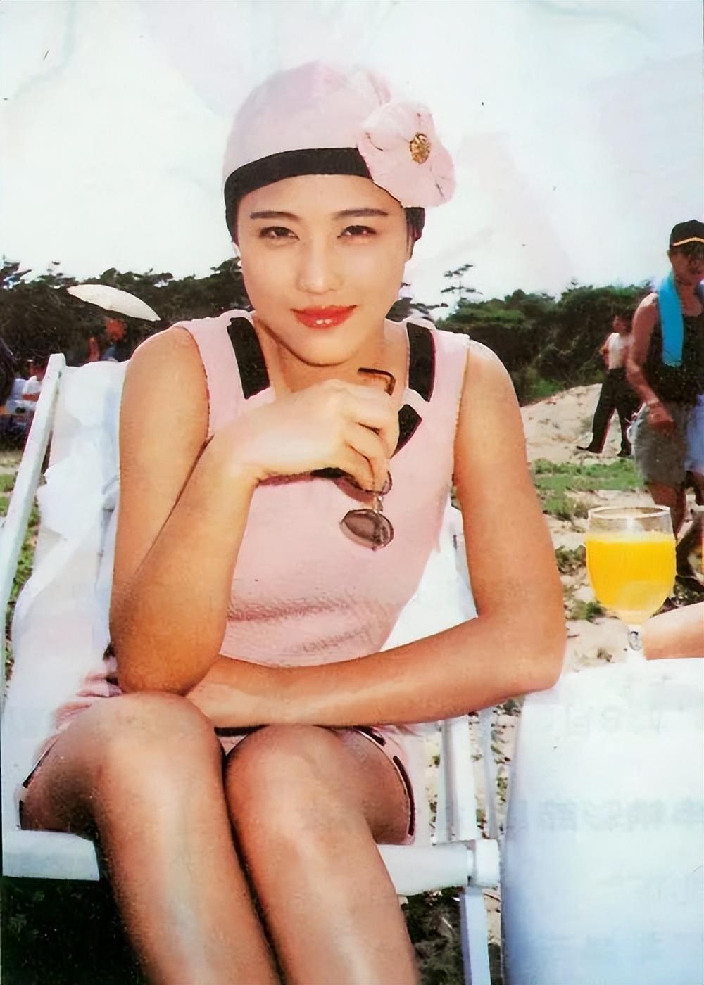 周海媚最后一段感情相守12年未能结婚从此投身公益独居生活