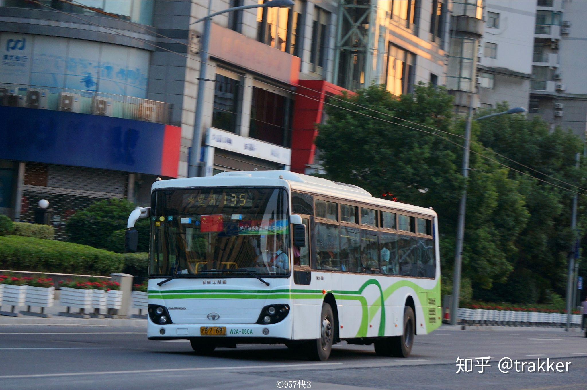 每一辆69路公交车，都承载着石家庄上万学子的青春！__凤凰网