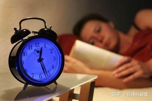 什么时间才是早睡早起 v2-b01188983310f5e5a9ad4eea6f30c814_r.jpg