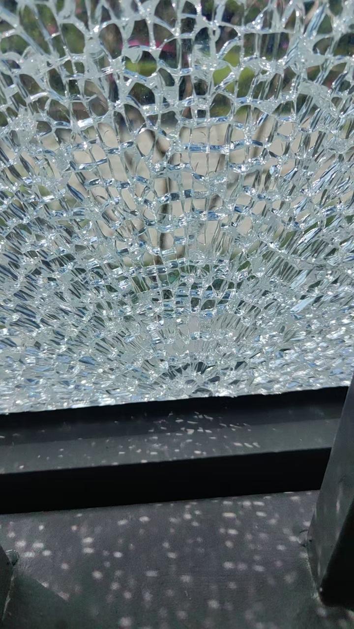 钢化玻璃自爆与击碎:原因、区别与选择 - 知乎