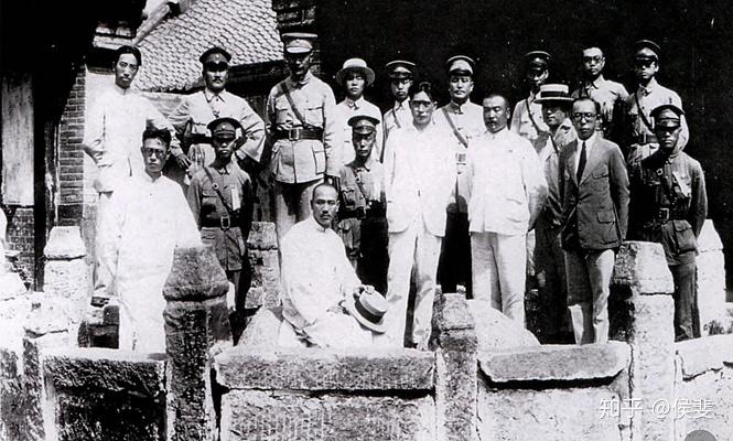 谁能详细介绍下力行社复兴社和蓝衣社之间的相互关系