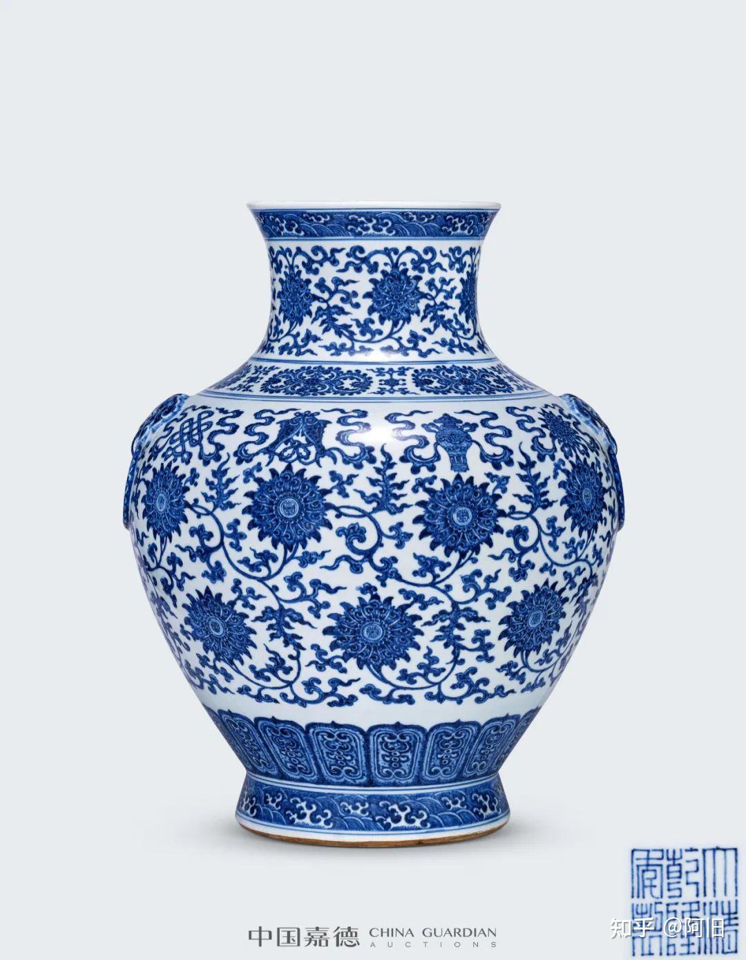清乾隆青花缠枝莲托八宝纹大铺首尊| 立件之大，百万装不下- 知乎