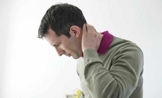 李医生颈椎病耳后痛3个最常用的方法不仅简单而且有效