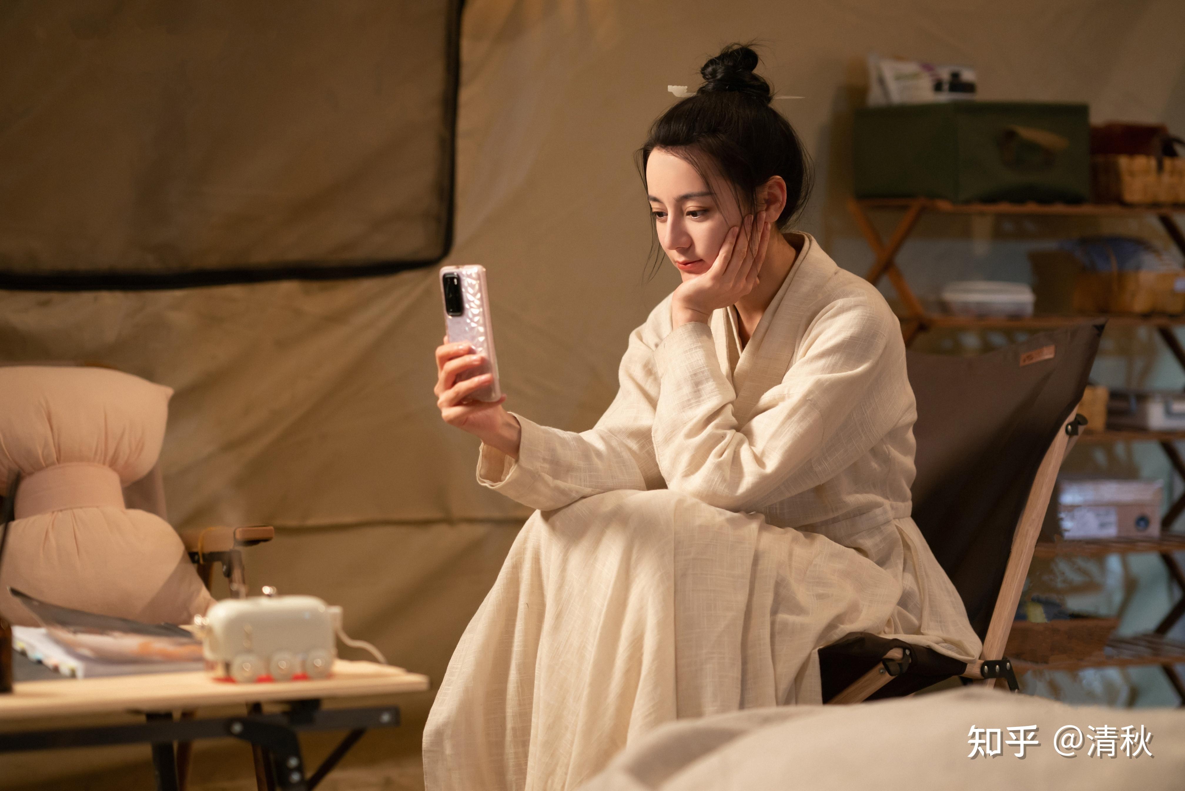 迪丽热巴两次饰演大明星,在你心中她诠释高雯与乔晶晶两个角色有哪些