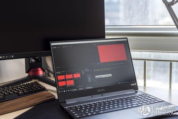 这可能是今年最酷的笔记本电脑之一技嘉赢刃aero15