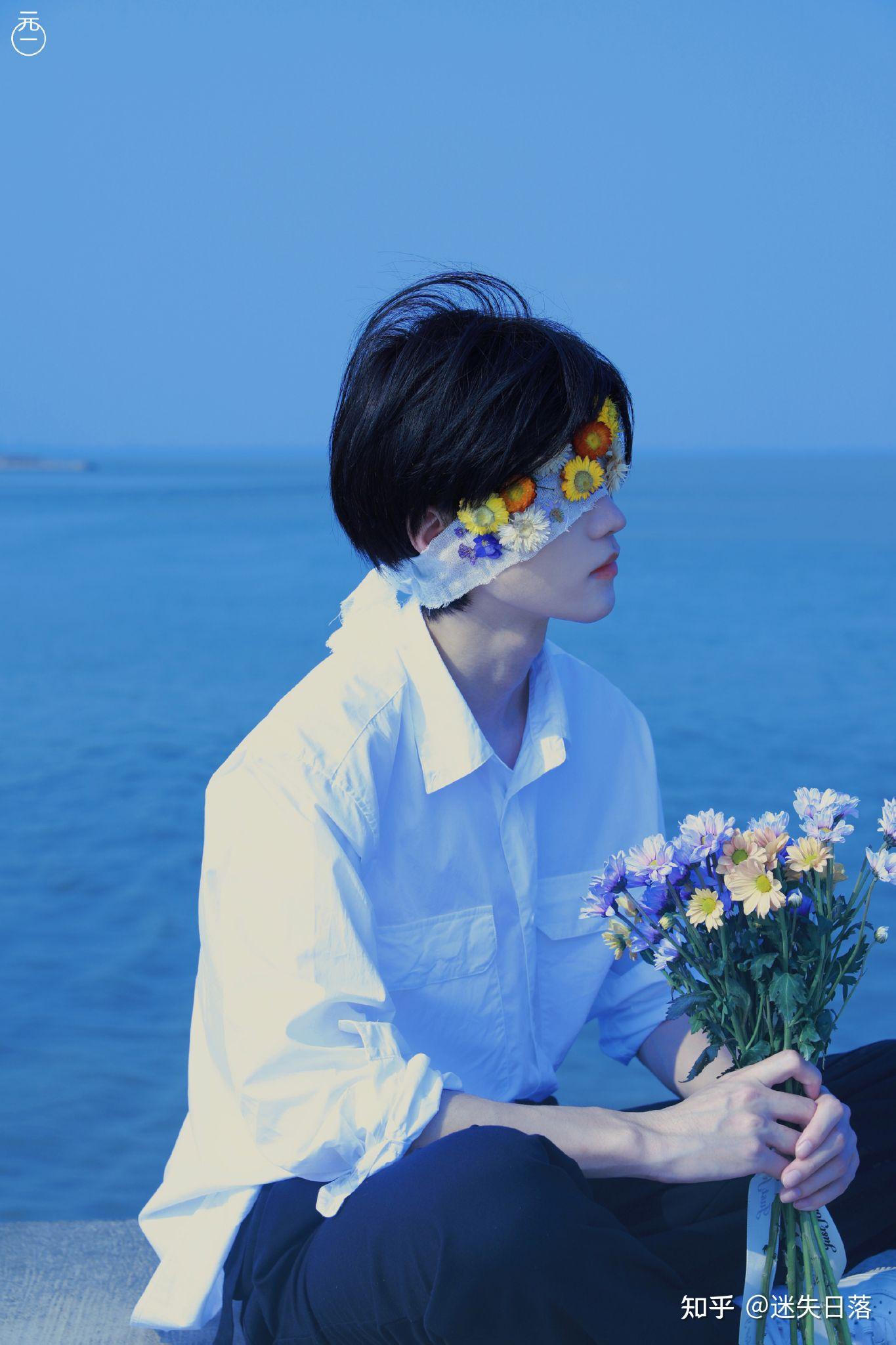 求推荐网红帅哥的微博? - 知乎