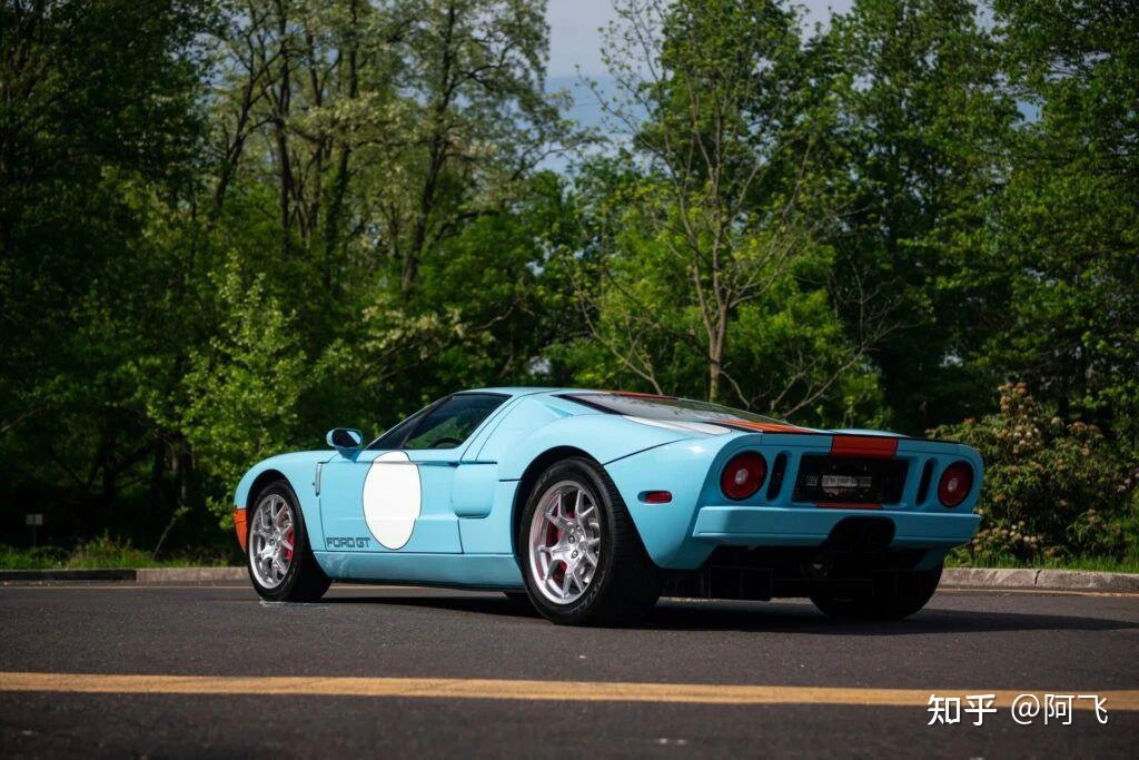 仅行驶580英里,配备海湾石油风格涂装的2006年福特gt限量版