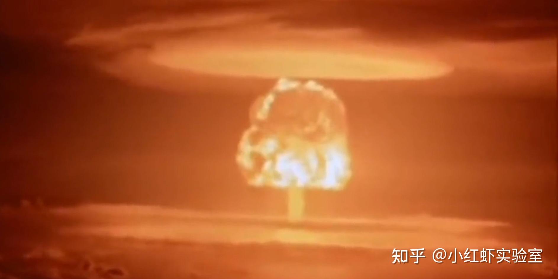 54年前的今天，中国第一颗原子弹爆炸成功！_功勋