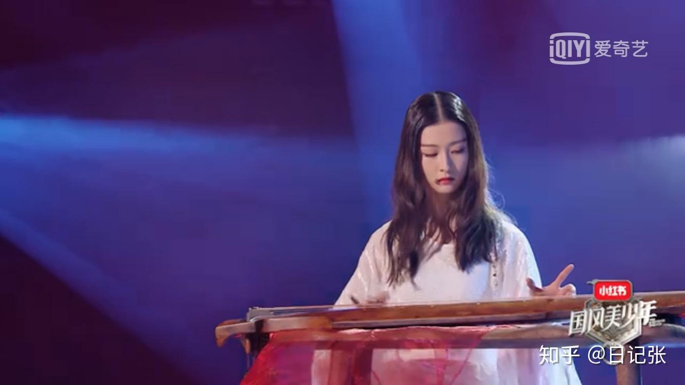 如何评价国民美少年中的邹芊蔚