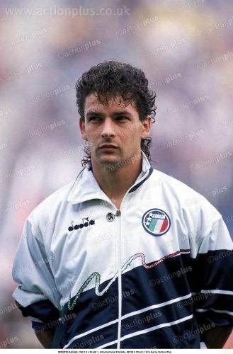 足球运动员里,谁最有故事性?足球生涯最精彩?