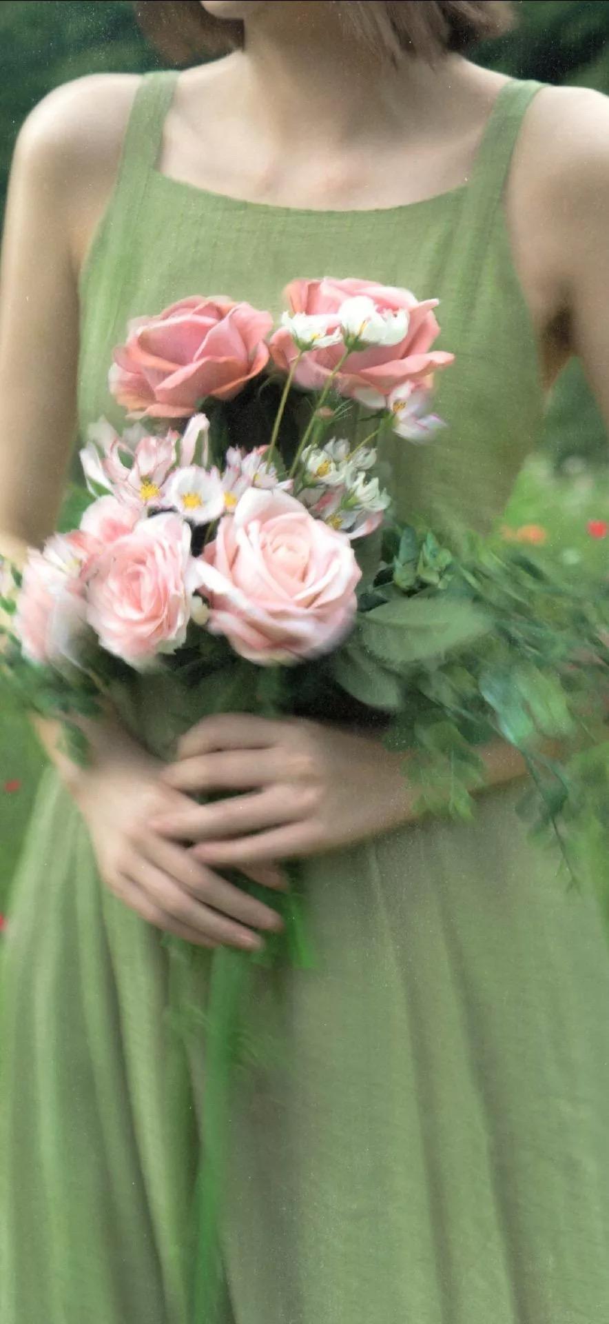 有没有好看的冷淡风或者比较惊艳的全面屏壁纸