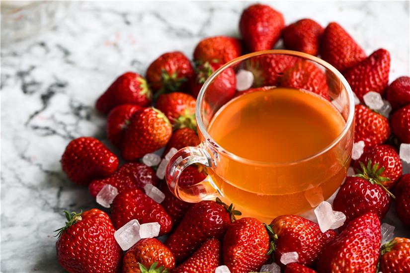 草莓鲜酿酵素