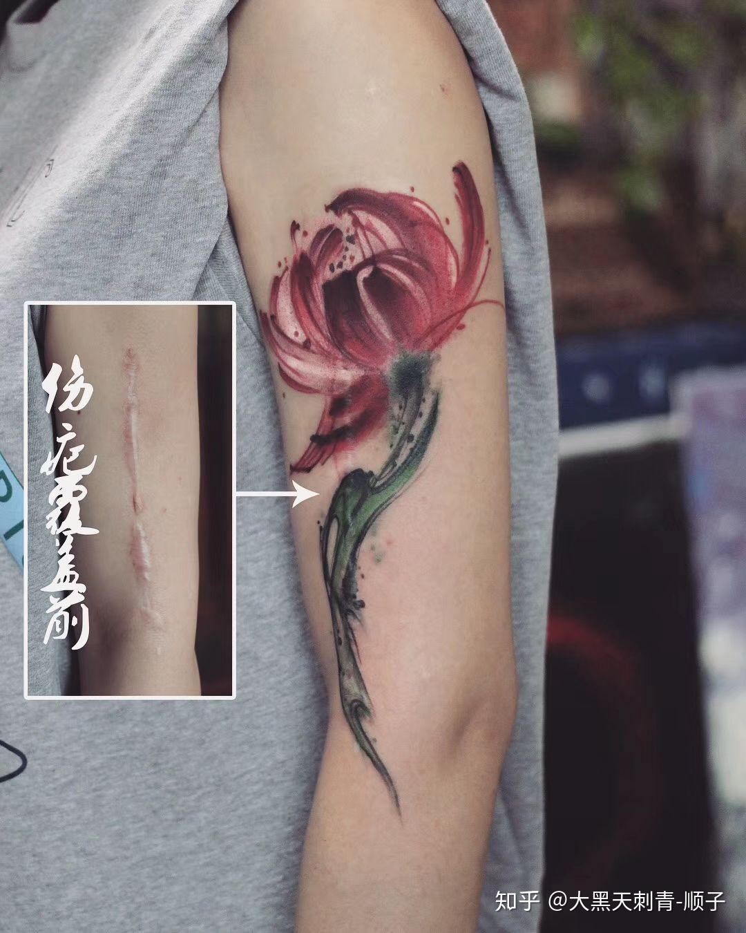 膝盖上有疤想用纹身盖住,有没有什么好看又不突兀的纹身图案推荐吗?