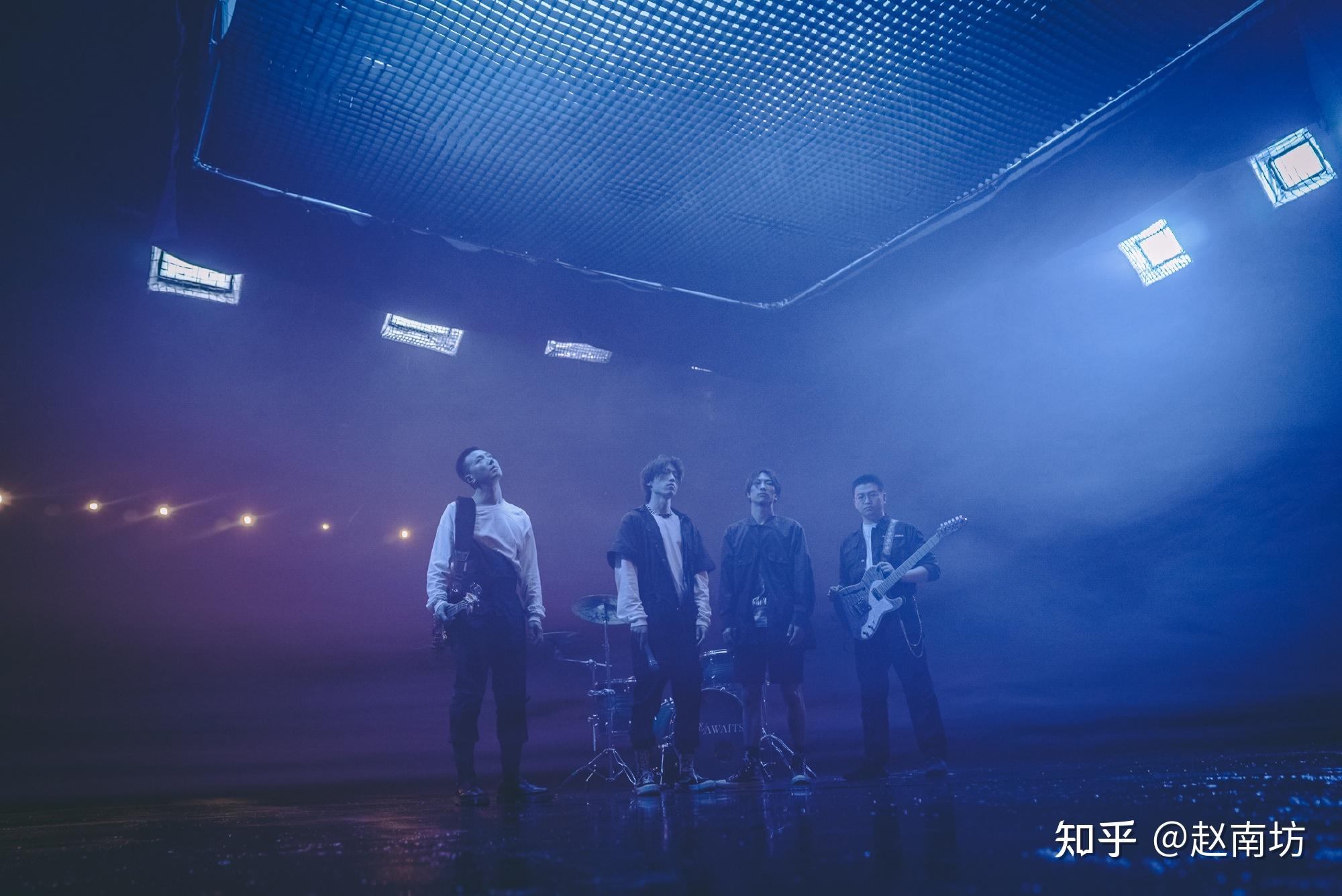 lifeawaits乐队callmeinsane不只是听起来过瘾这么简单