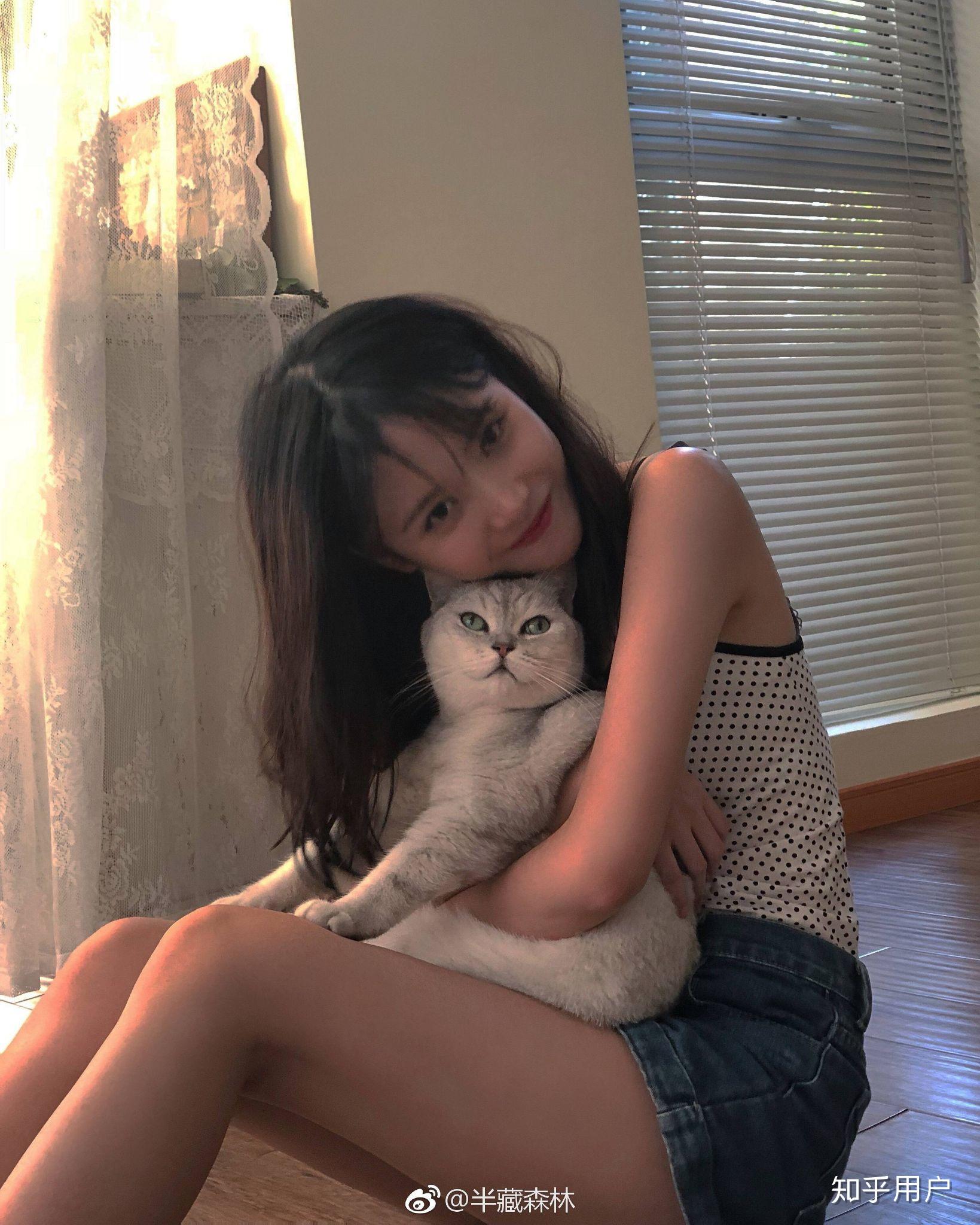 参半miao和半藏森林比谁更算得上美女? - 知乎