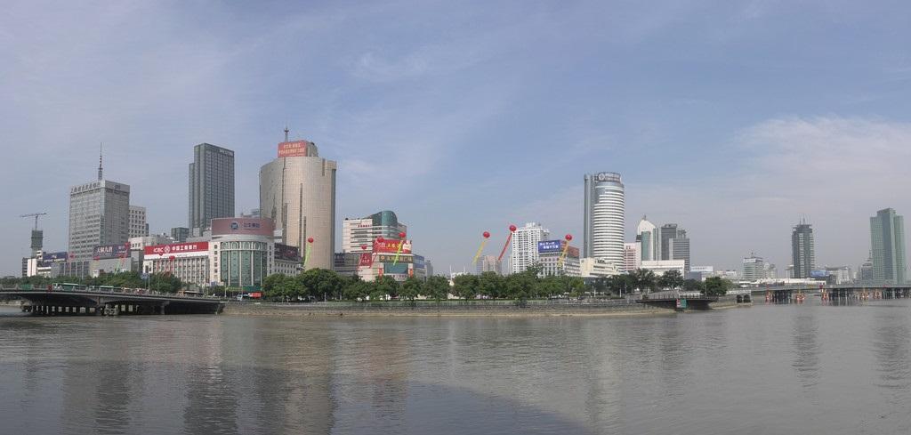 v2-b15061ec75deaca6a493e95d59ae1d1e_1440w.jpg?source=172ae18b