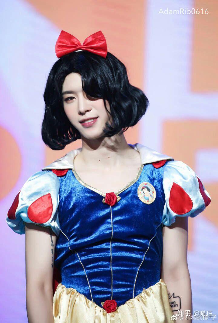 路人或粉丝对于ninepercent武汉场cosplay造型的看法