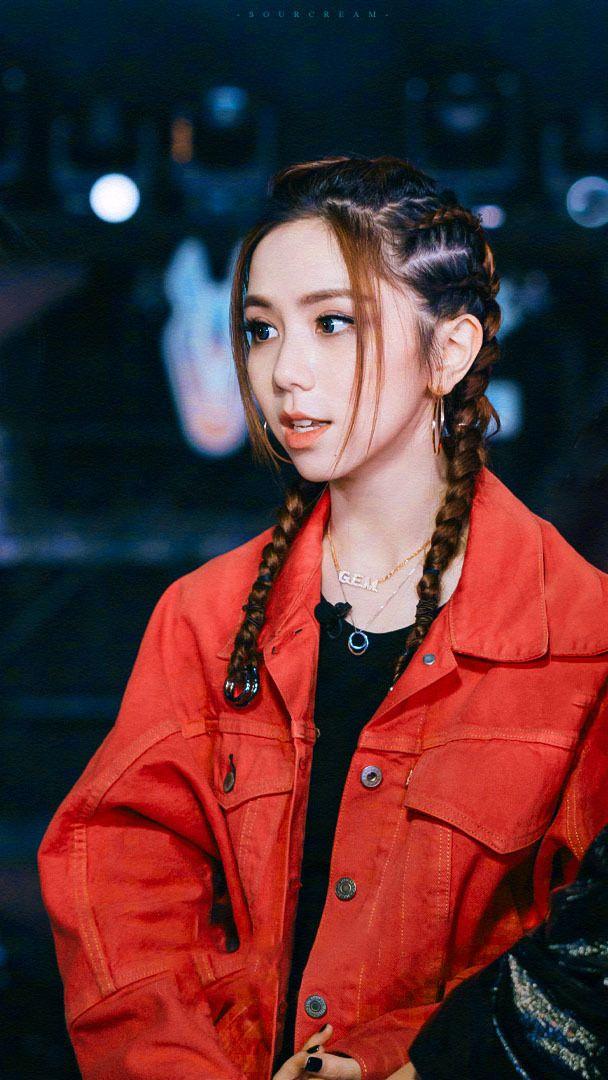 如何评价邓紫棋长相? - 知乎