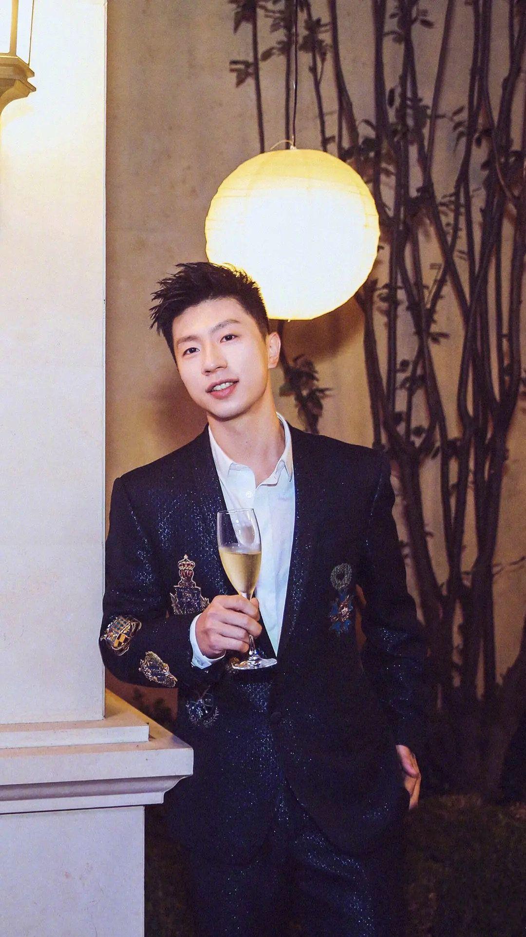 你手机里有什么马龙帅气的照片? - 知乎