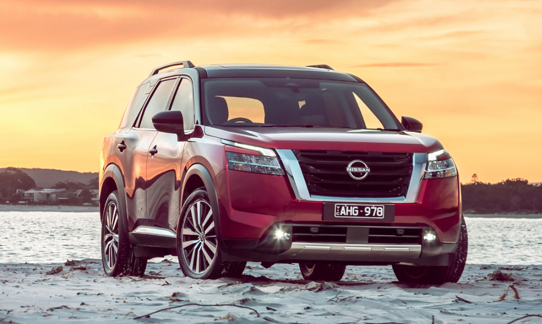 定位中大型suv日产探路者亮相理想又来当炮灰