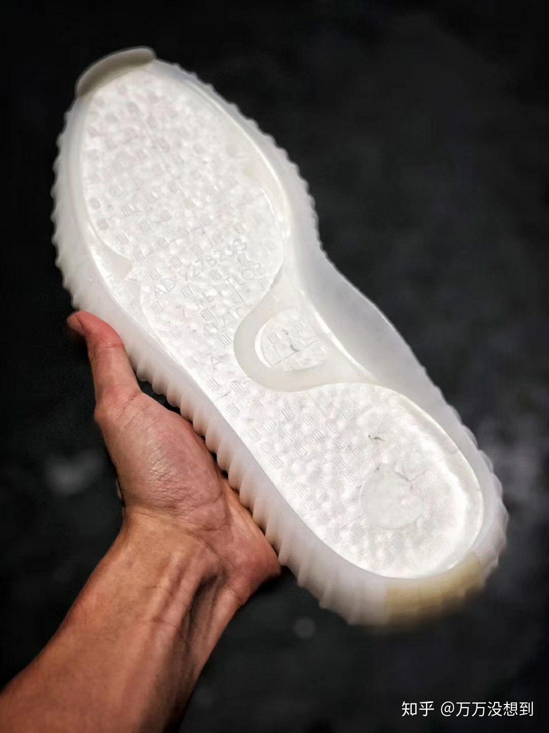 adidasyeezy350v2sesame椰子350v2麦当劳真假对比