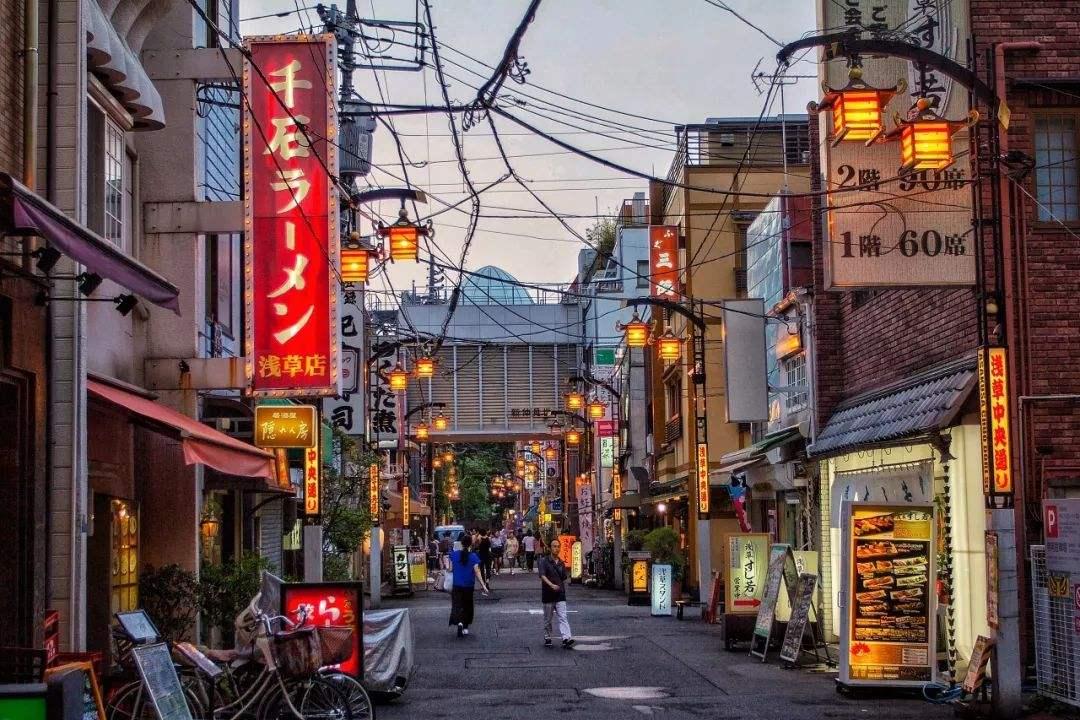 高智商高素质的黑人才能去日本这样的故事为何总有人编