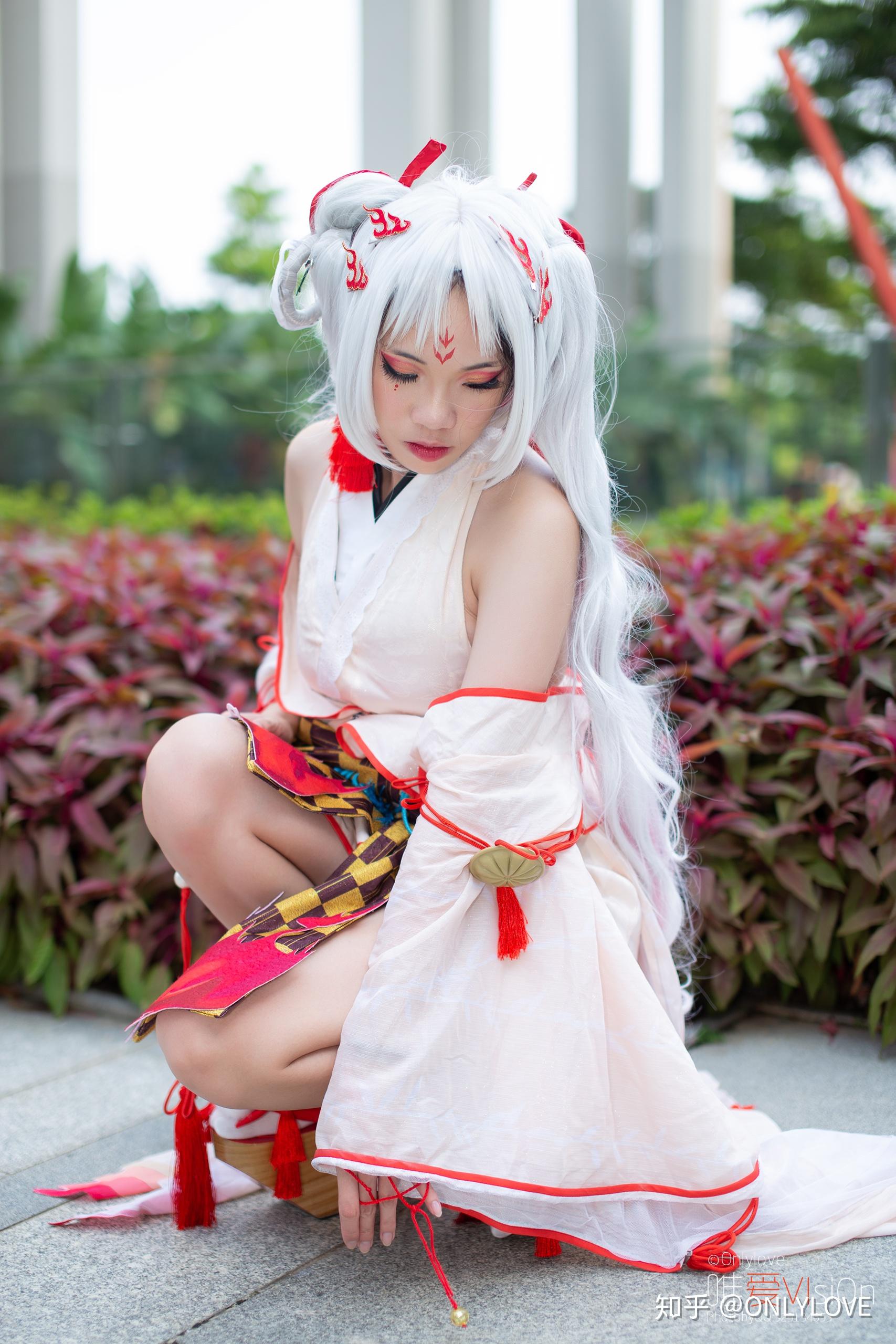 cos~妖刀姬之友出镜cn:苒苒(美背)摄影及后期:only love唯爱薄纱轻轻