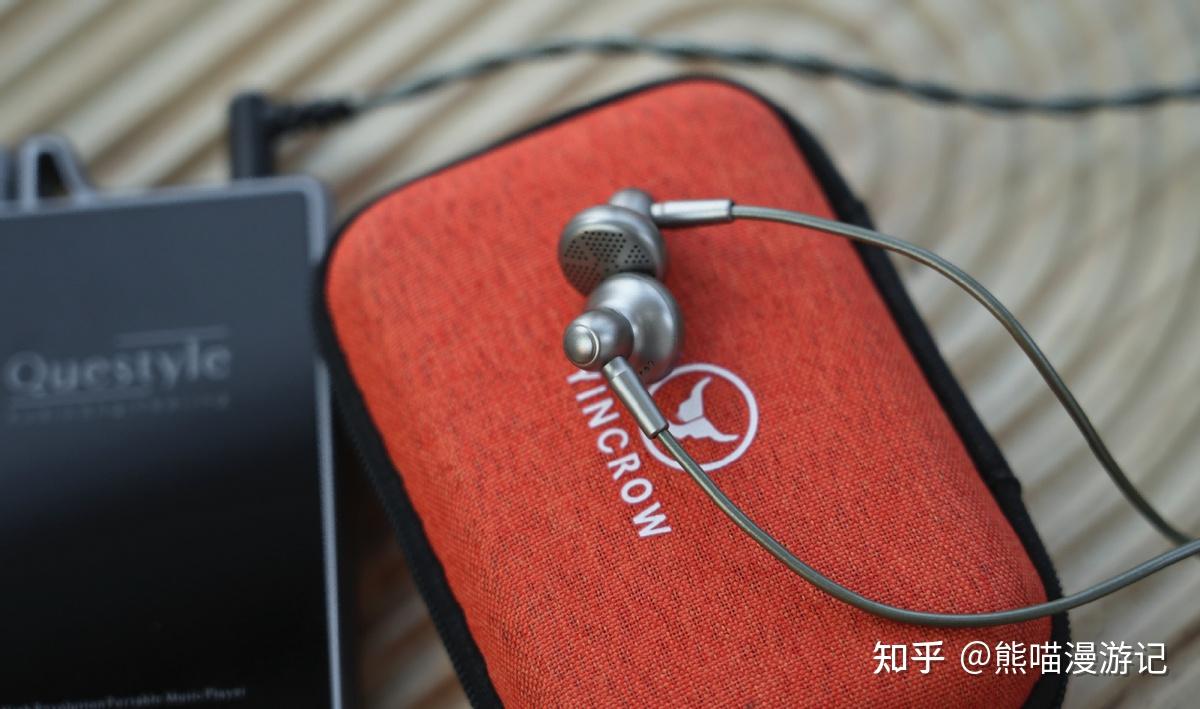 低价格,人声听感很棒的平头塞HiFi耳机,评音可若瓦牛派/牛π