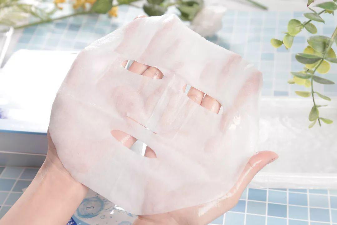 敷了面膜起像鸡皮疙瘩的痘(敷了面膜起像鸡皮疙瘩的痘印)