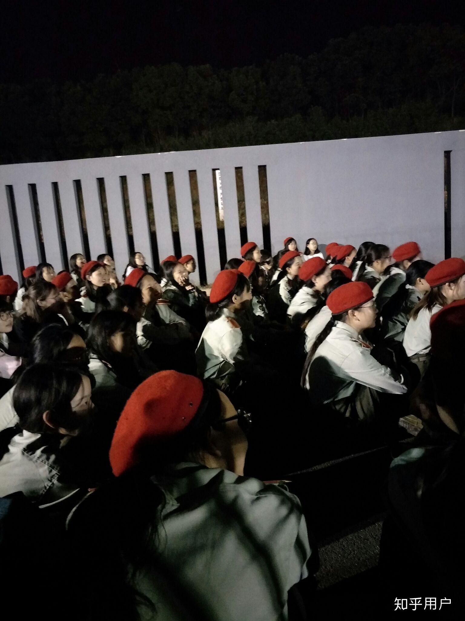 想要了解武汉大学晴川学院~~求科普~?