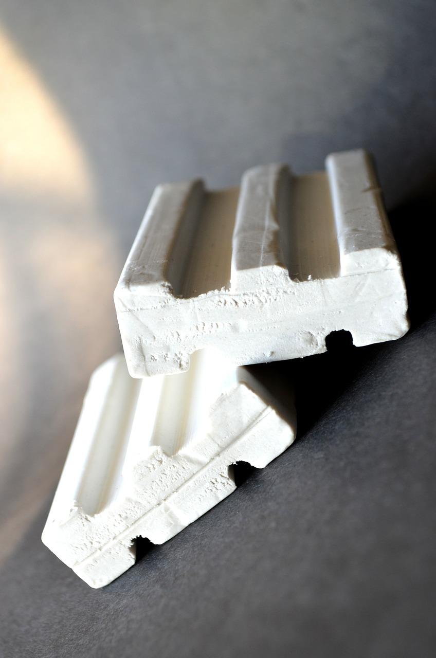 4. 外壳清洁方法