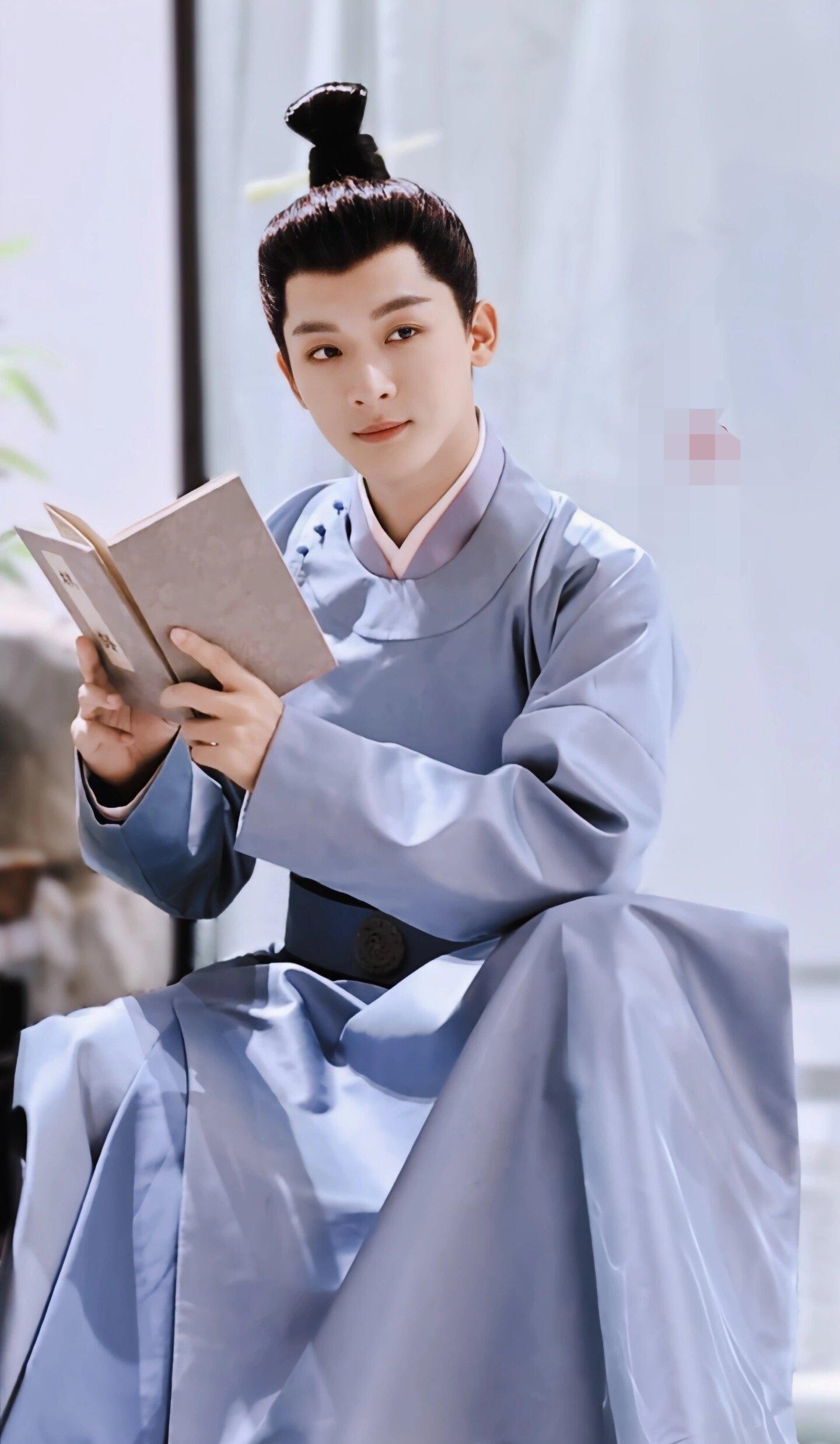 哪些男演员在古装影视作品中惊艳到你了