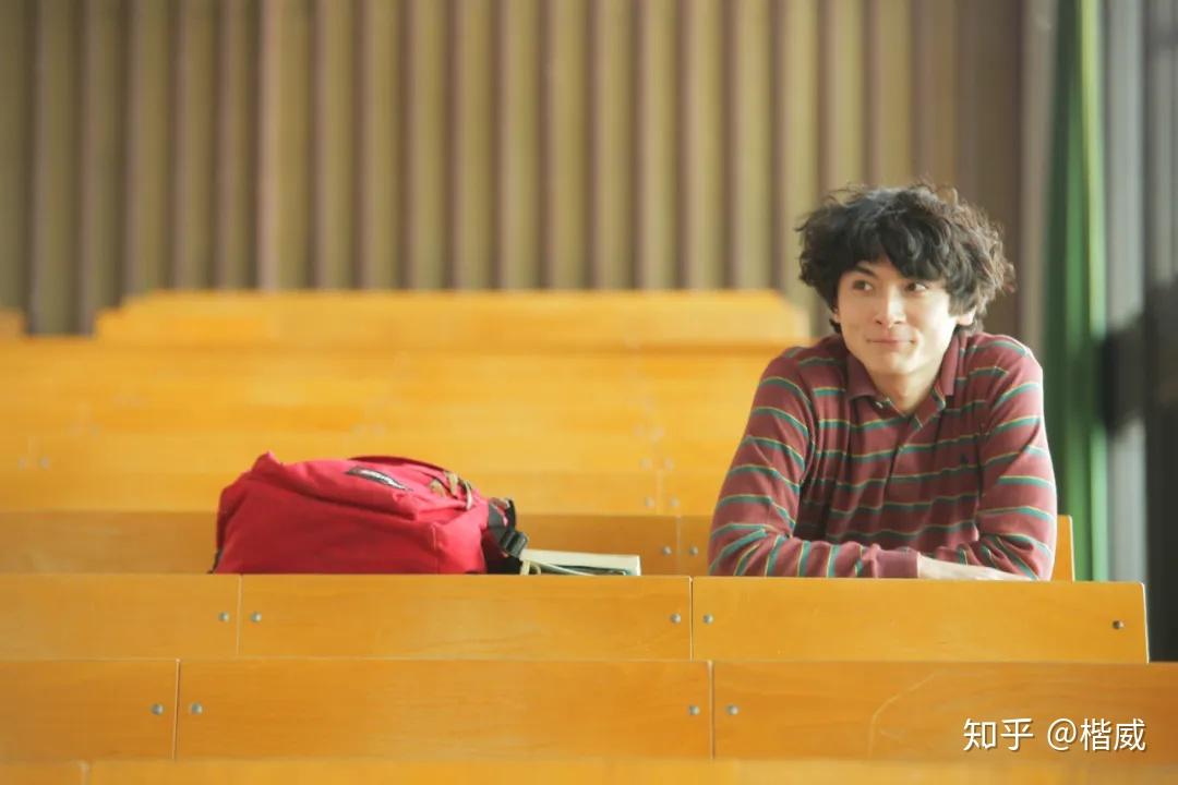 如何评价电影《默片解说员》?