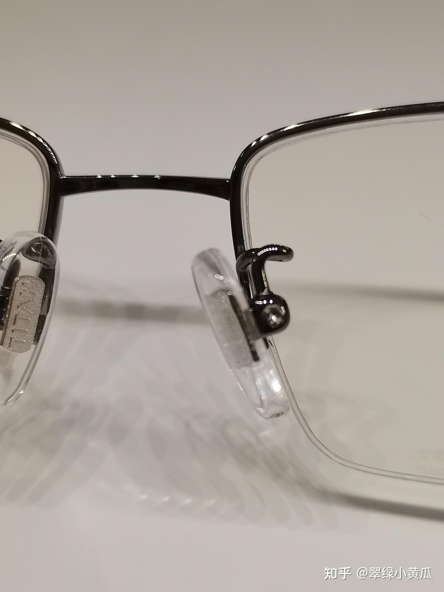 刚在宝岛眼镜店配了个半框眼镜镜架是百老汇光学镜这个牌子咋样