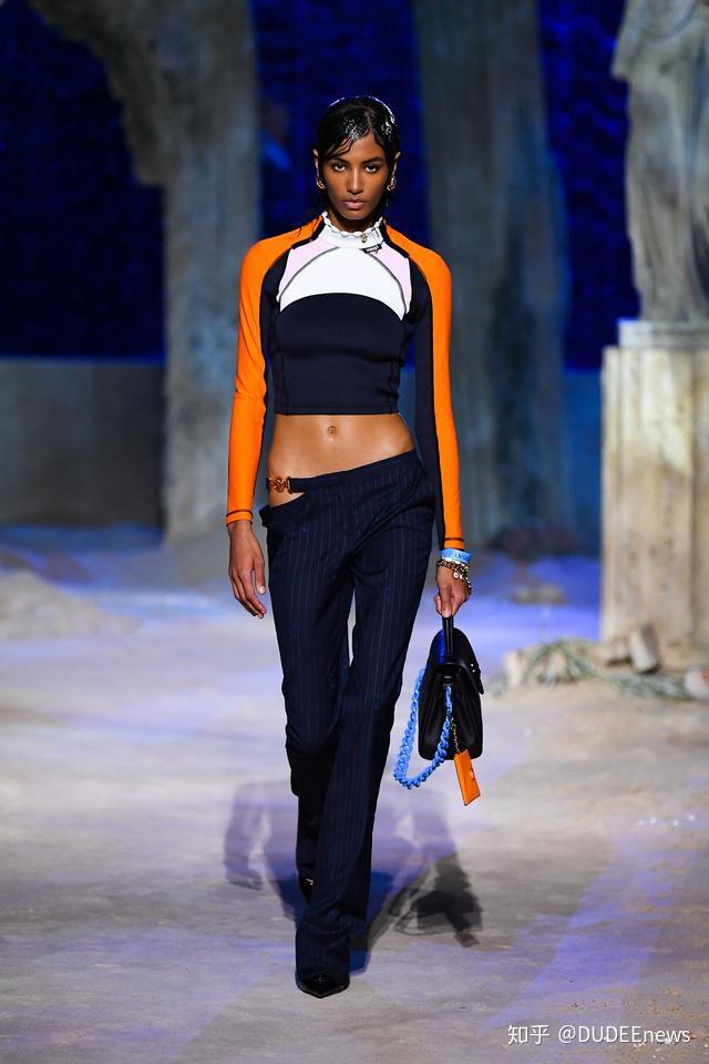 米兰时装周范思哲versace2021春夏成衣系列