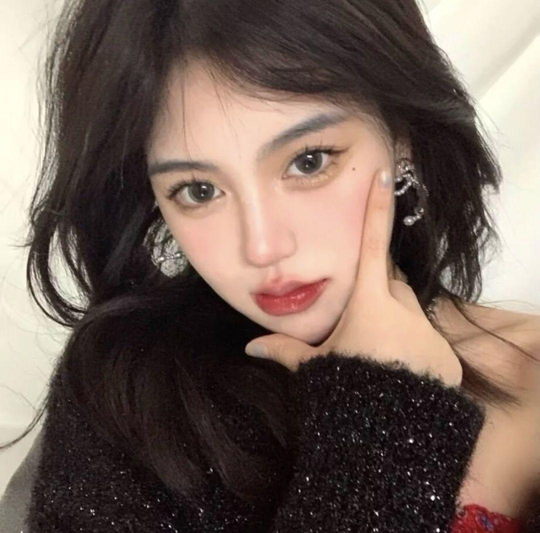 有没有一些适合酷酷女生,偏欧美或港风的头像? - 知乎