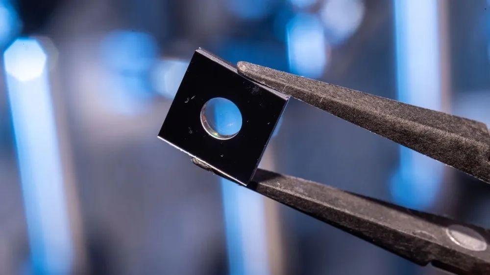 量子陀螺仪面世定位精度提升百倍