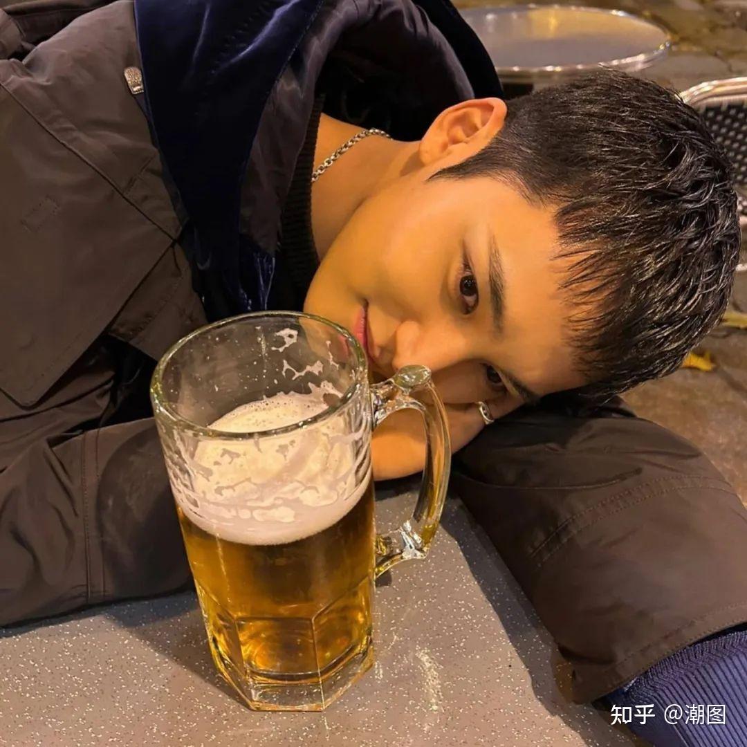 求大佬分享好看微信头像