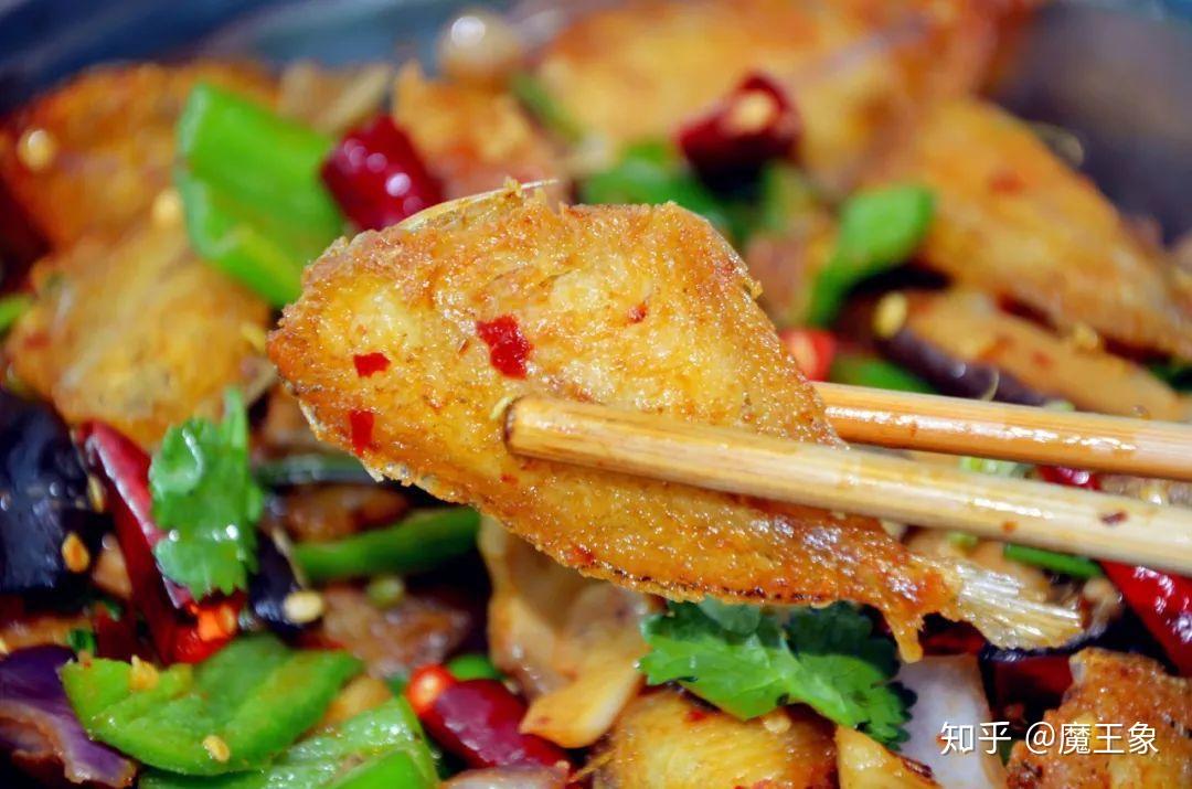 即扒皮鱼,又叫马面鱼魔王象在云南问候您各位吃货朋友