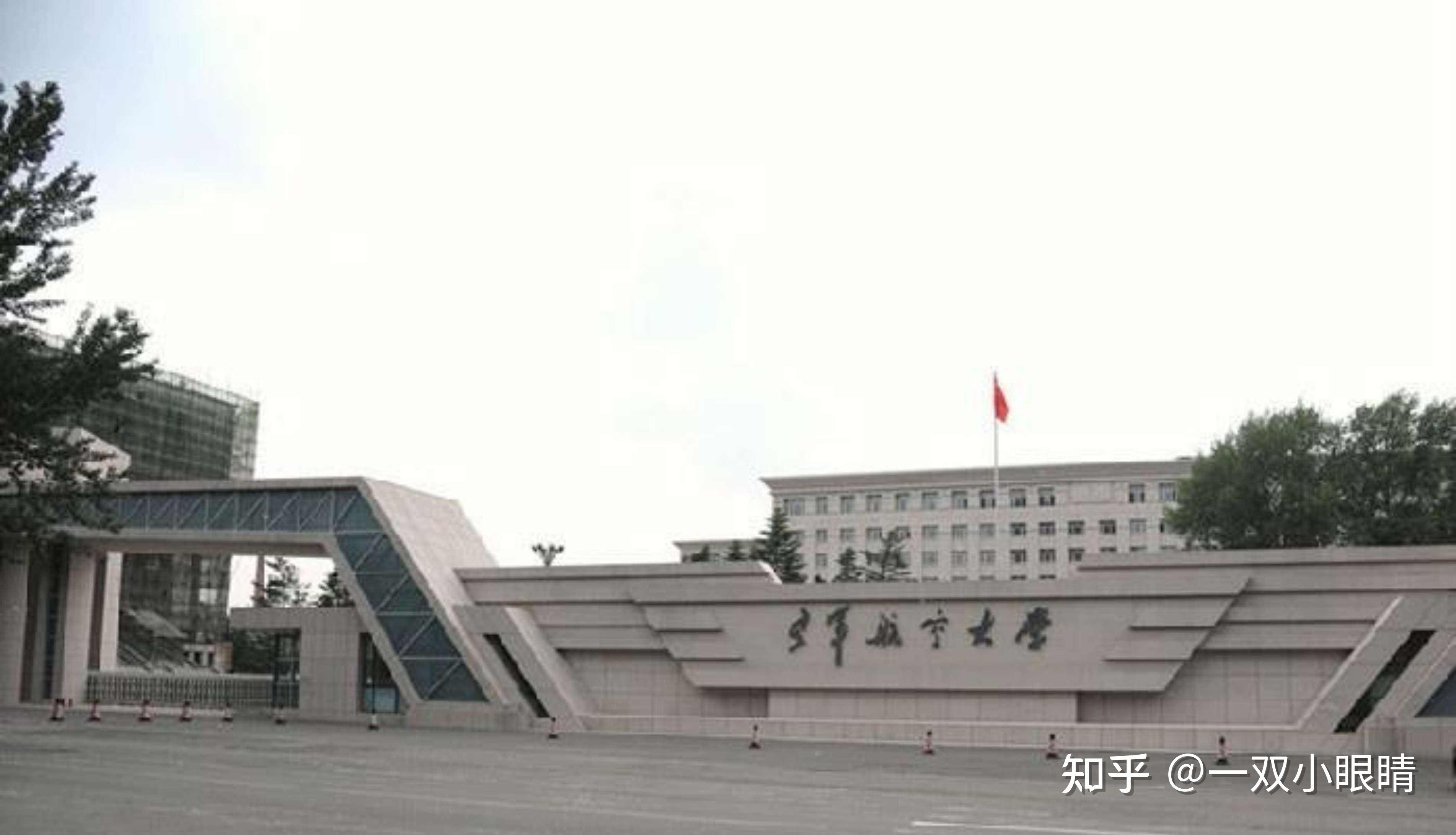 神州十三号载人飞船成功返回,三名航天员均出自长春空军航空大学,这个