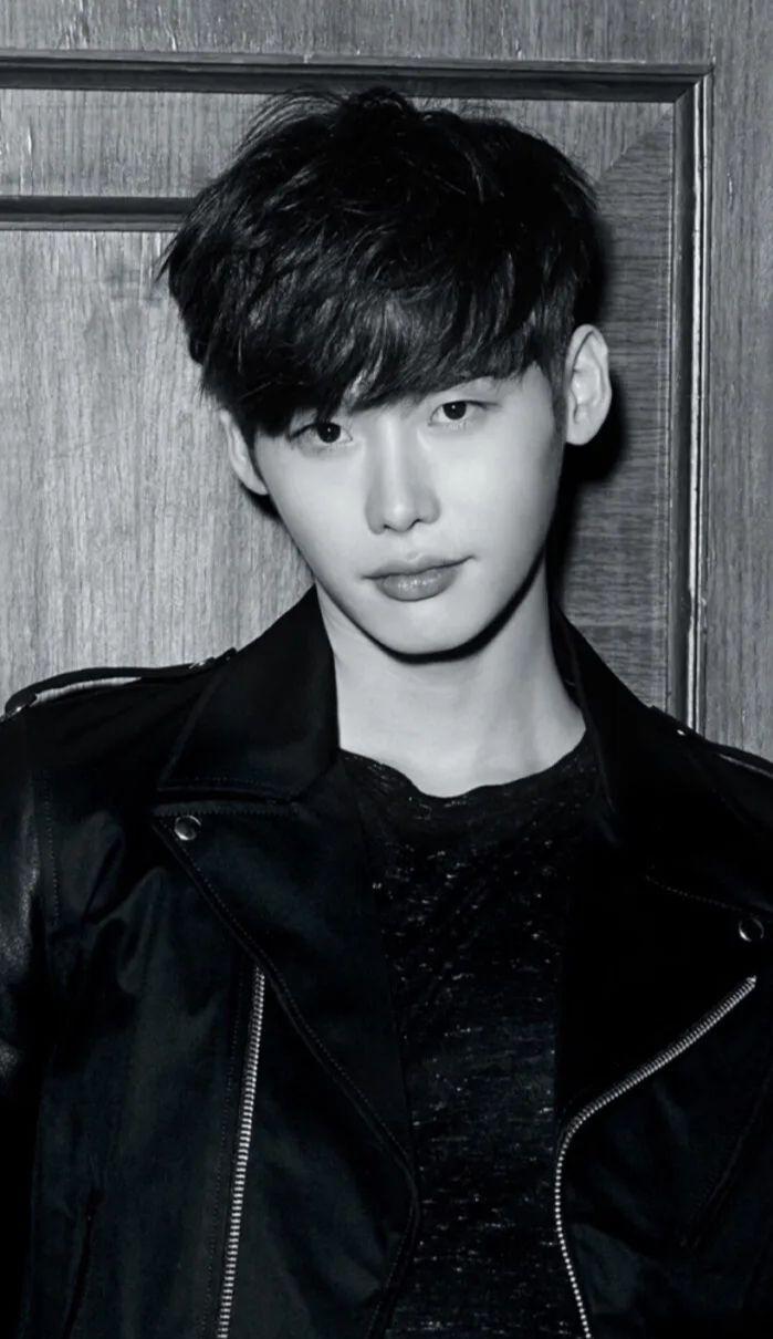 李钟硕头像壁纸合集|人气是泡沫