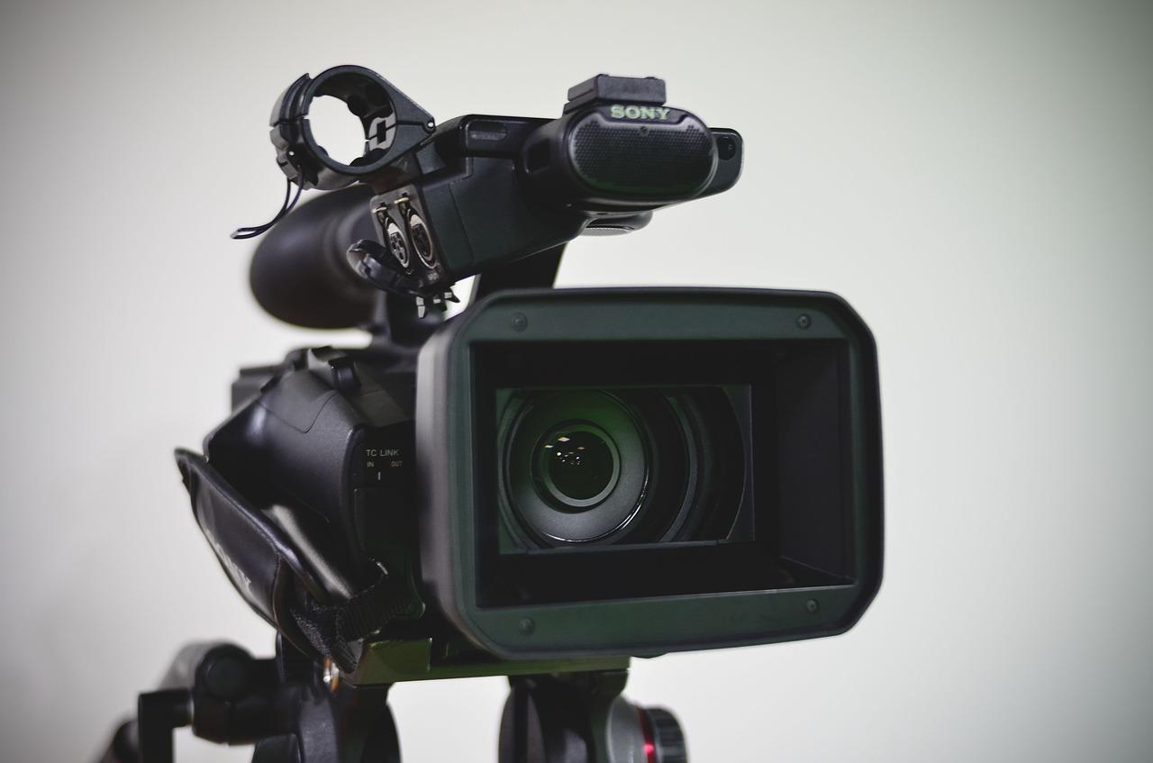 拍立得的闪光灯怎么关